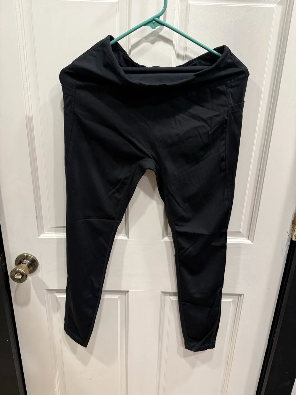 Black Athletic Leggings - Picture 1 of 3